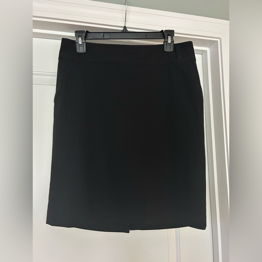 Banana Republic Classic Black Pencil Skirt